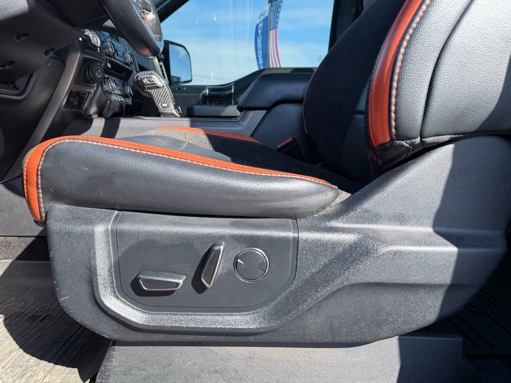 Used 2018 Ford F150 Raptor w/ Equipment Group 802A Luxury image 10