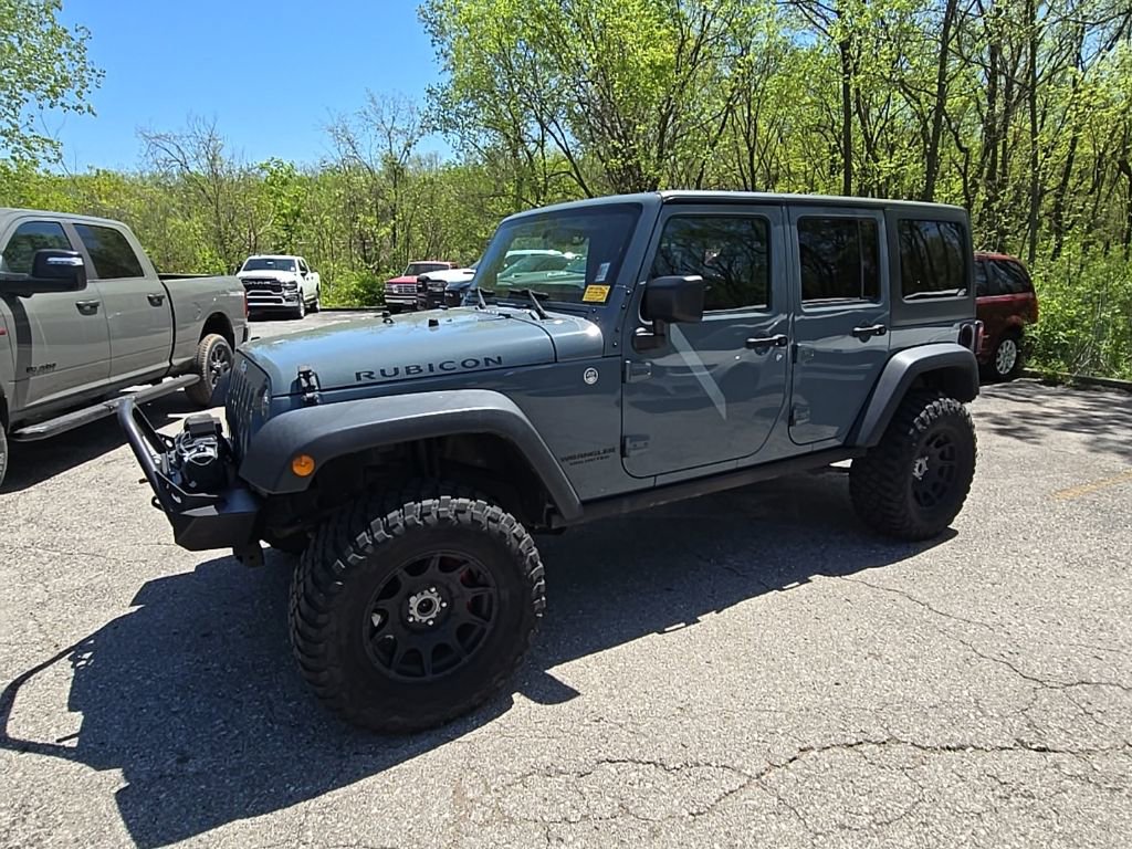 Used 2015 Jeep Wrangler Unlimited Rubicon w/ Connectivity Group image 2
