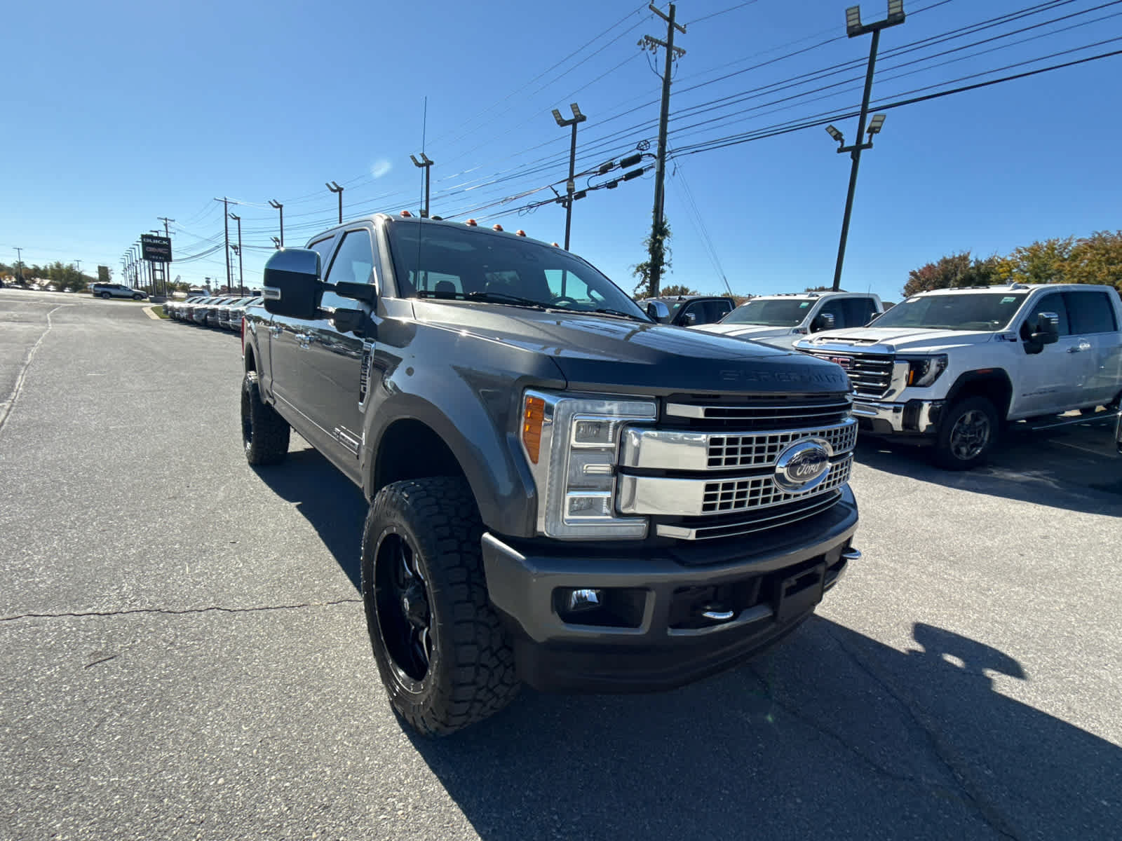 Used 2017 Ford F250 Platinum w/ Platinum Ultimate Package AWD/4WD image 32