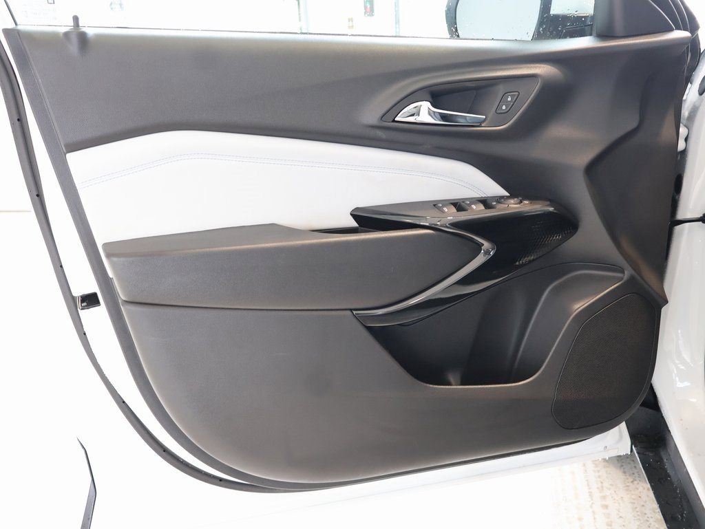 New 2026 Chevrolet Trax LT w/ Driver Confidence Package image 11