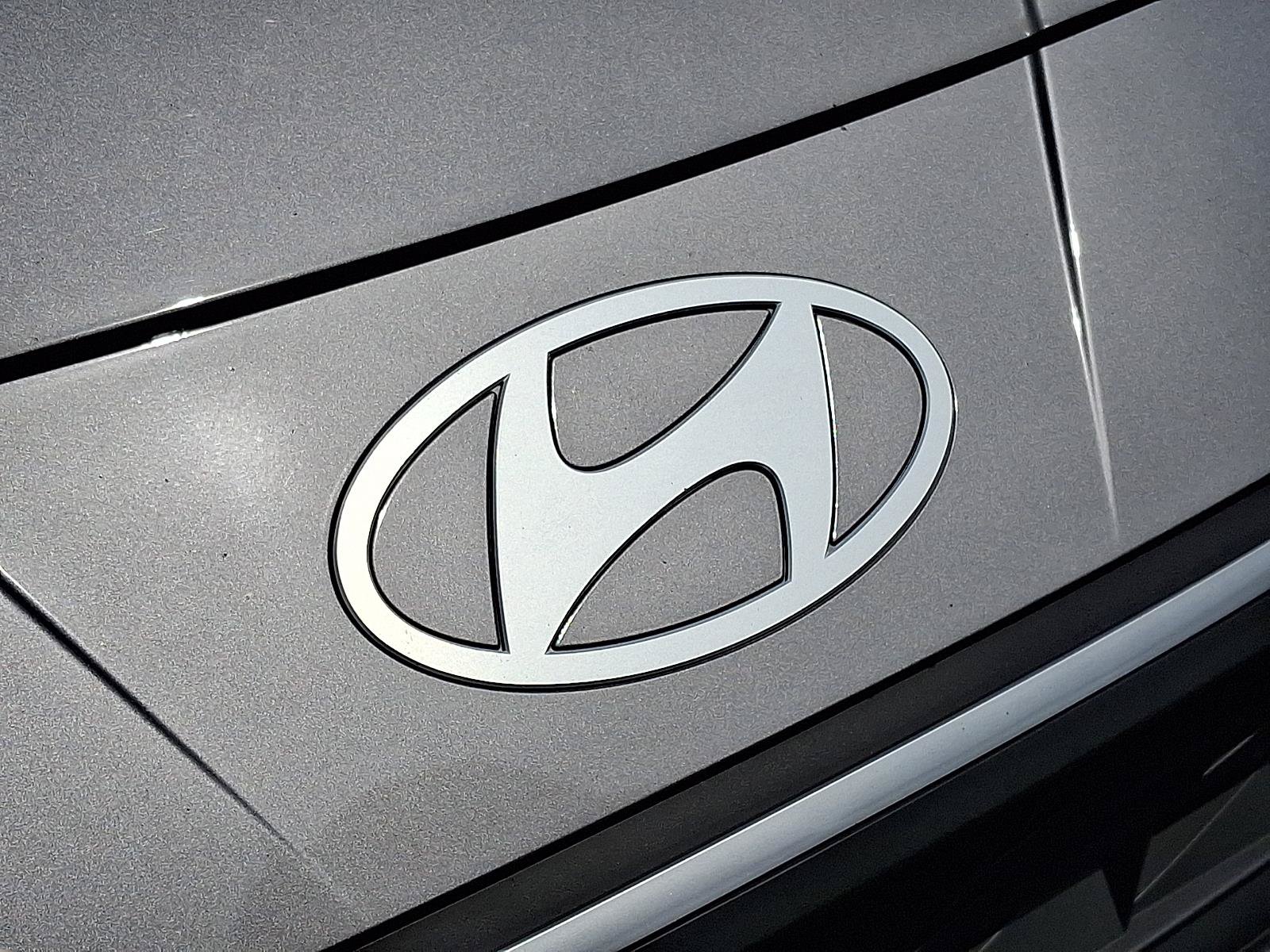 Certified 2024 Hyundai Elantra SE FWD image 29