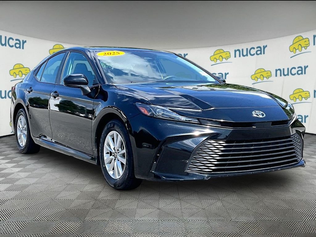 Used 2025 Toyota Camry LE FWD video 1