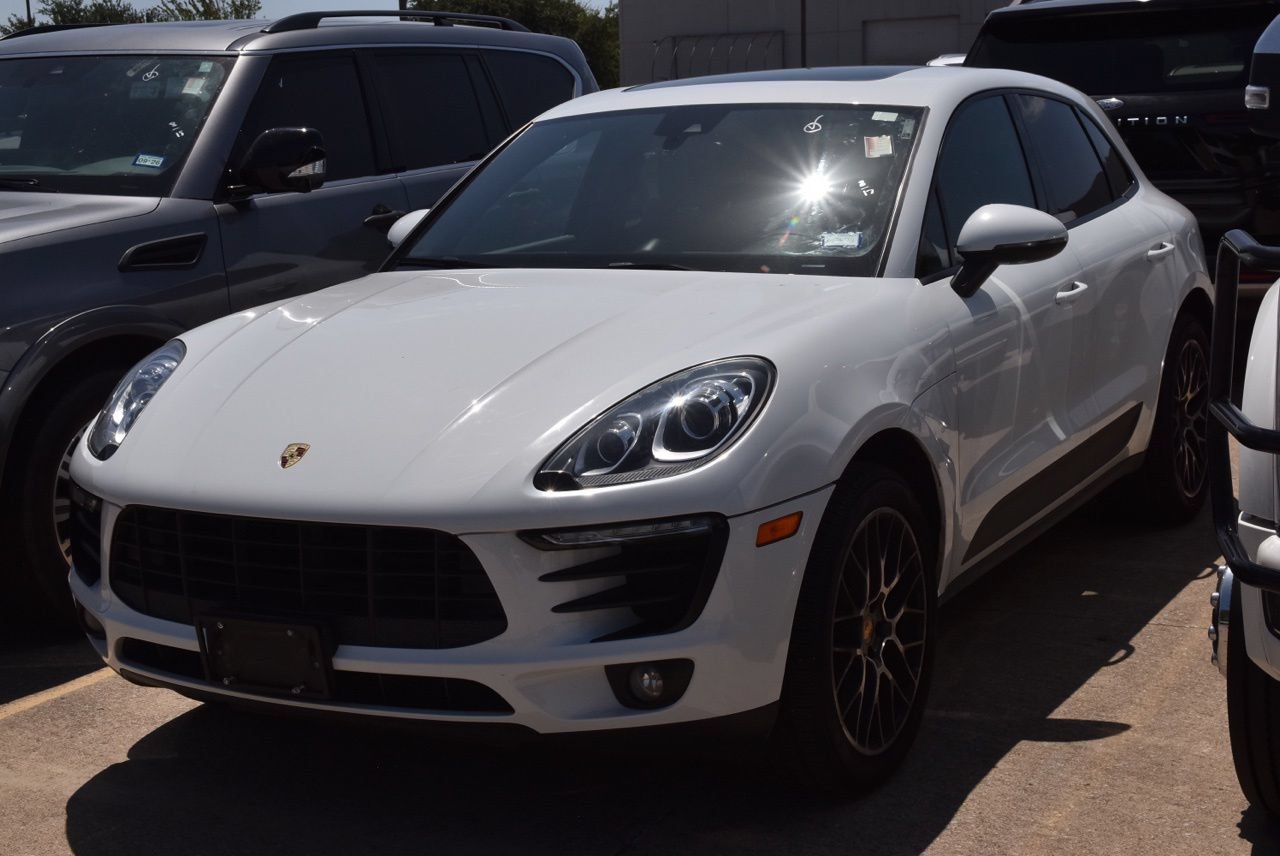 Used 2018 Porsche Macan Sport Edition AWD/4WD image 2