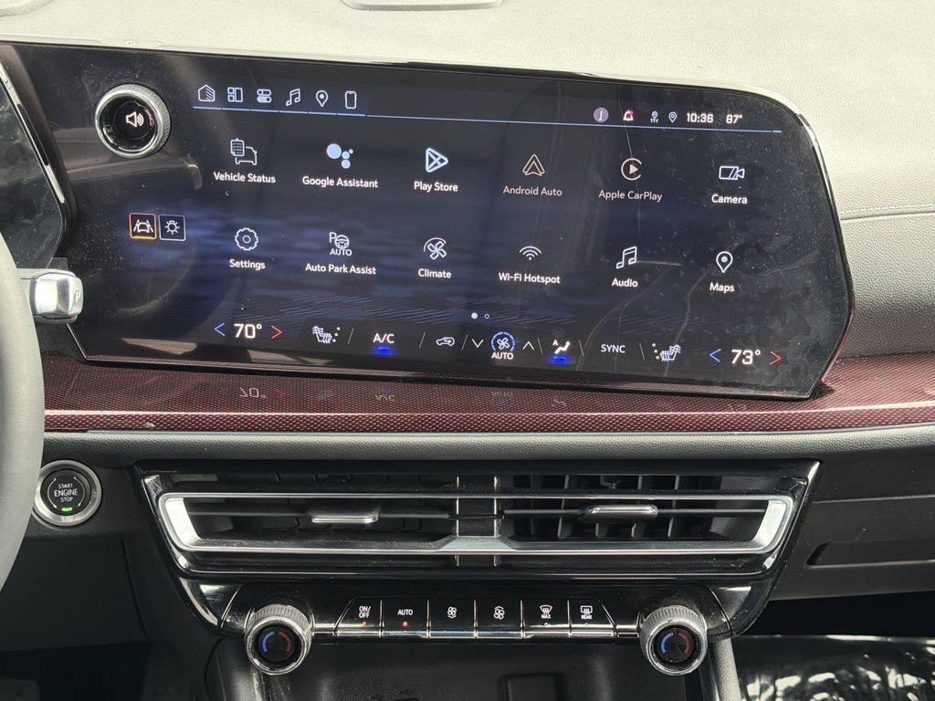 Used 2024 Chevrolet Traverse Z71 w/ Enhanced Driving Package AWD/4WD image 16