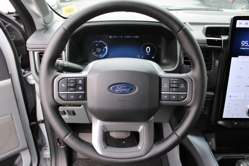 New 2025 Ford F150 Lightning Flash AWD/4WD image 4