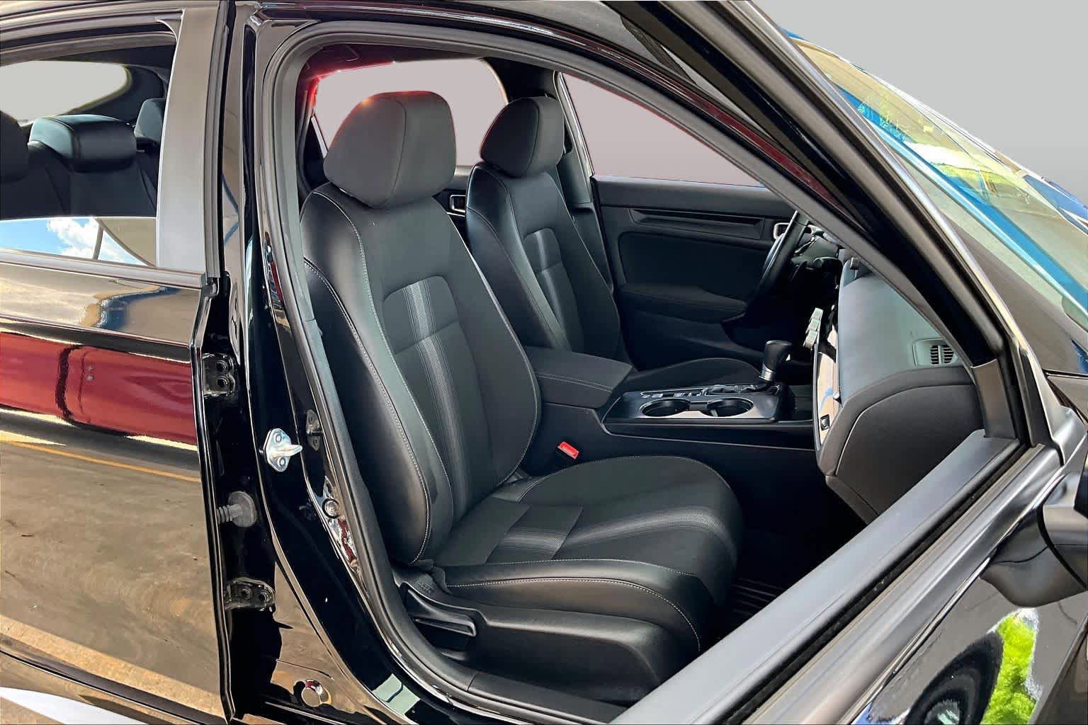 Certified 2025 Honda Civic Sport image 9