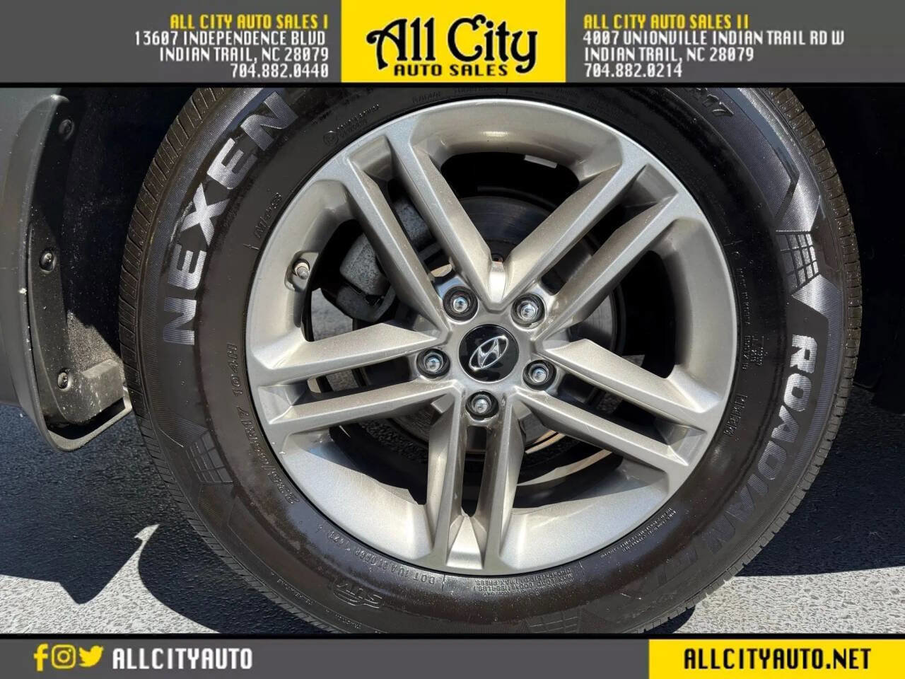 Used 2018 Hyundai Santa Fe Sport w/ 2.4L Value Package 02 image 29