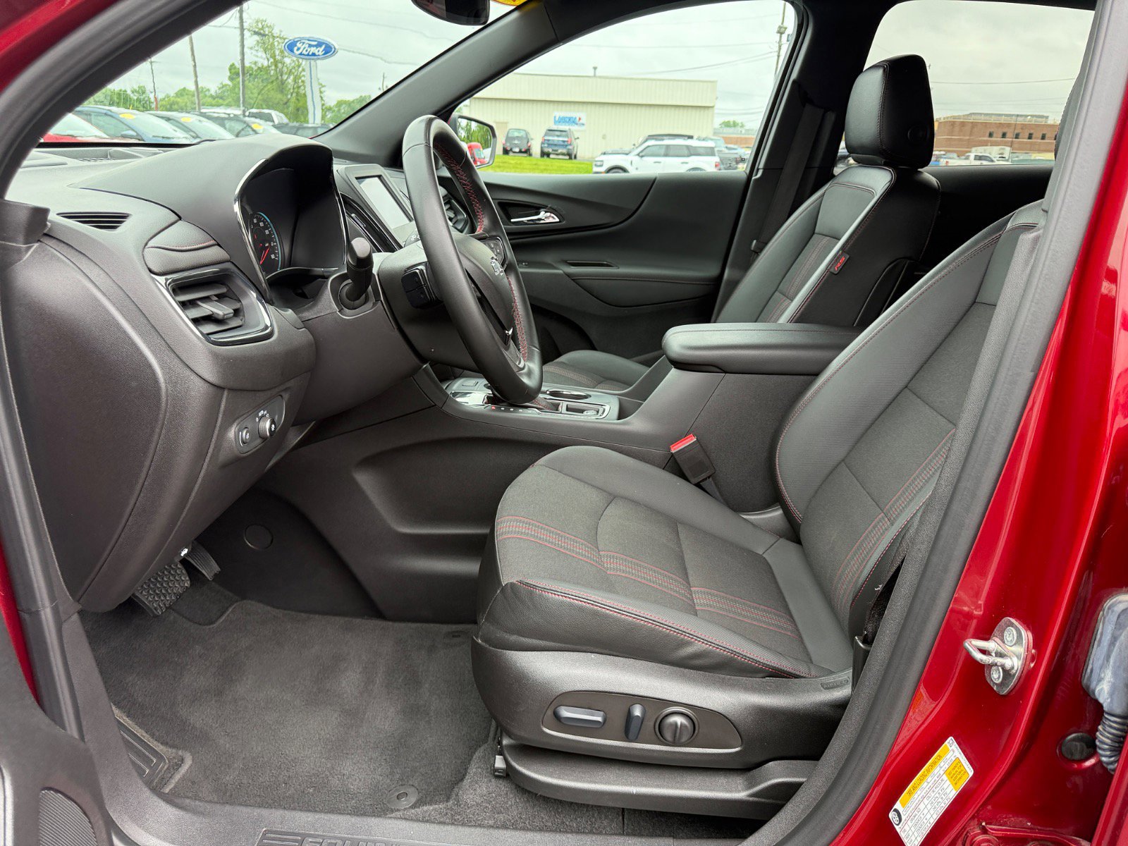 Used 2023 Chevrolet Equinox RS image 14