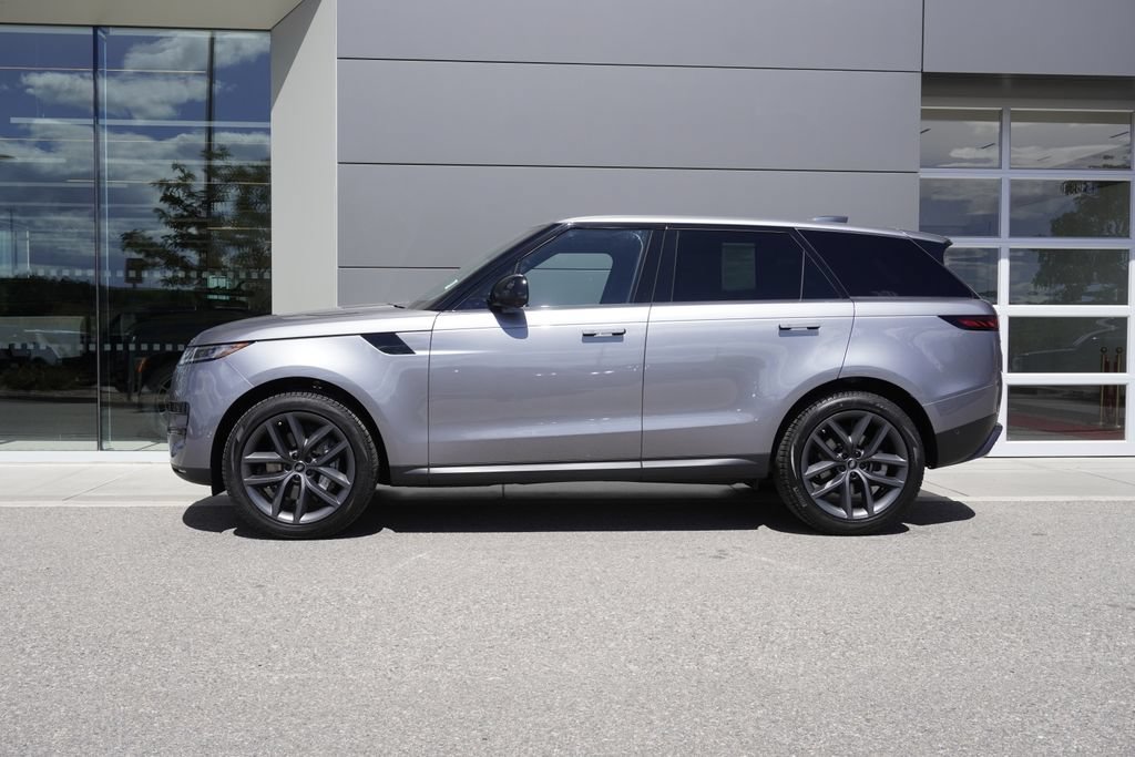 Used 2025 Land Rover Range Rover Sport SE AWD/4WD image 8