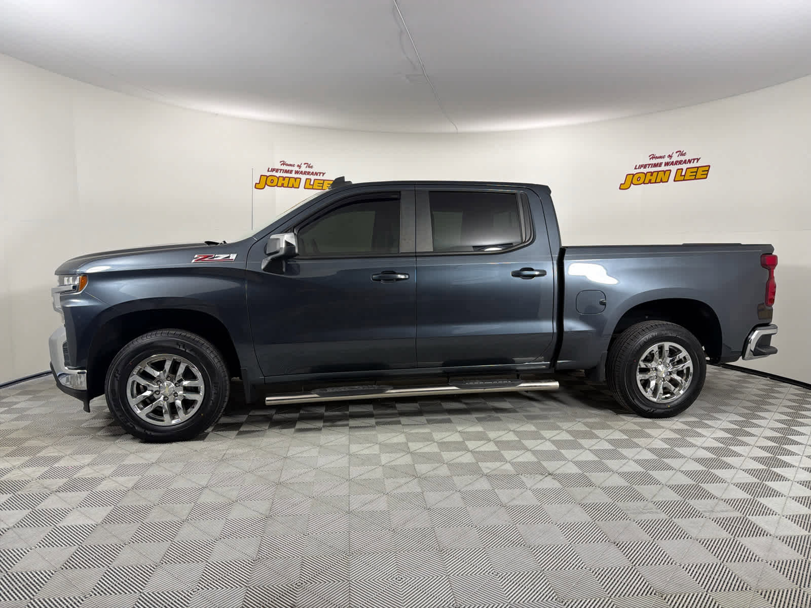 Used 2019 Chevrolet Silverado 1500 LT w/ All-Star Edition image 2