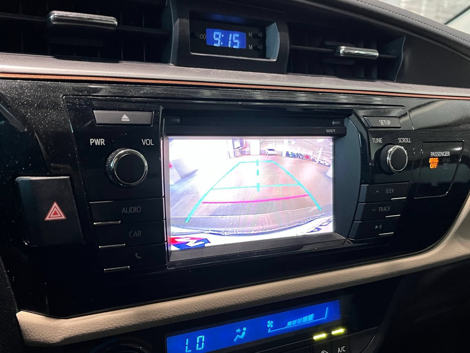 Used 2016 Toyota Corolla LE FWD image 21
