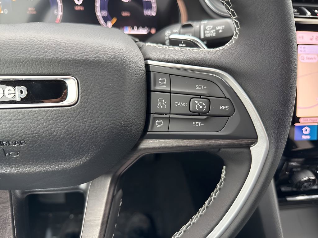 New 2025 Jeep Grand Cherokee L Limited w/ Luxury Tech Group II image 37