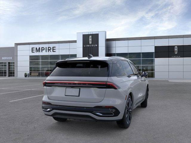 New 2026 Lincoln Nautilus Reserve image 8