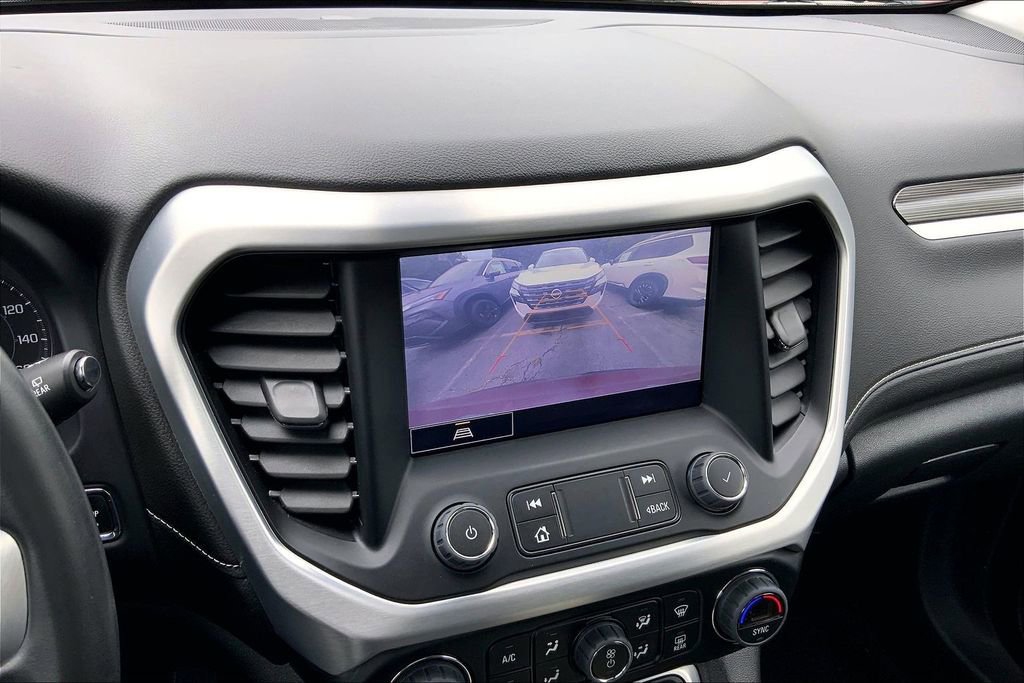 Used 2023 GMC Acadia SLT FWD image 11