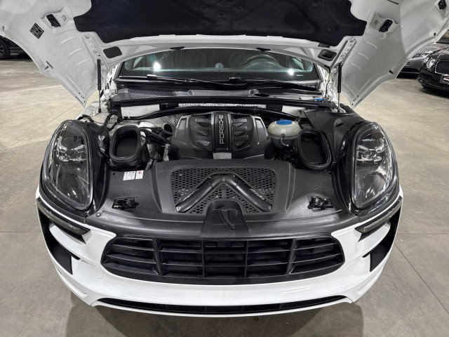 Used 2018 Porsche Macan GTS image 18