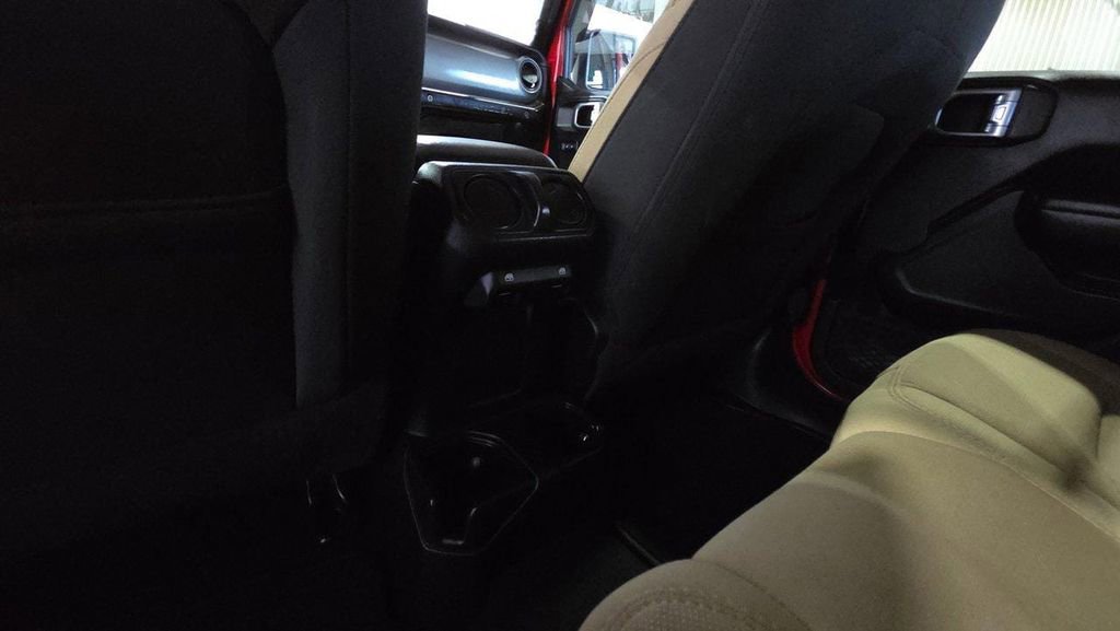 Used 2020 Jeep Wrangler Unlimited Sport S image 12