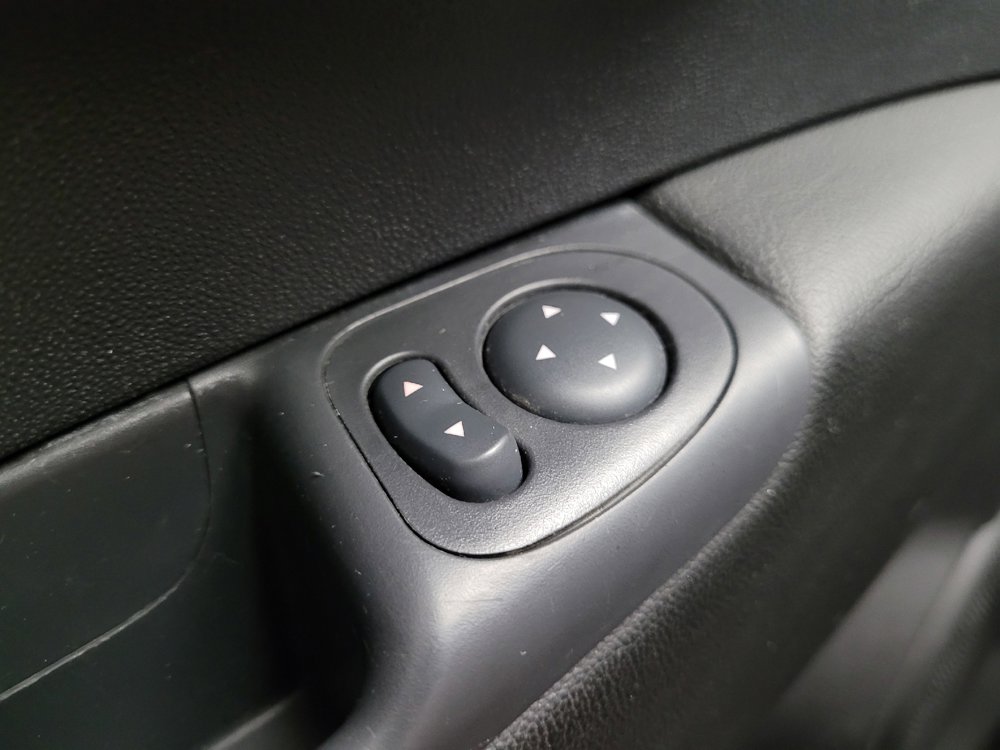 Used 2018 FIAT 500 Lounge image 27