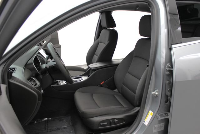 Used 2023 Chevrolet Malibu LT FWD image 16