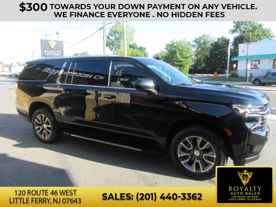Used 2021 Chevrolet Suburban LT image 2