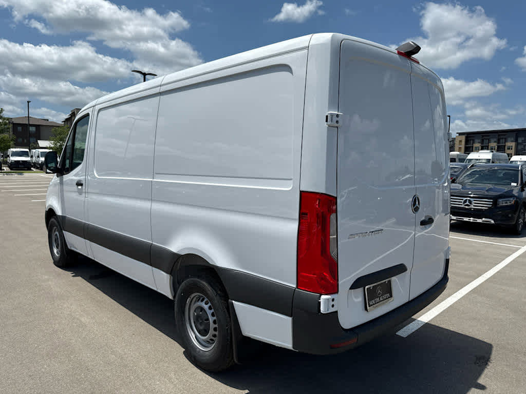 Used 2025 Mercedes-Benz Sprinter 2500 image 8