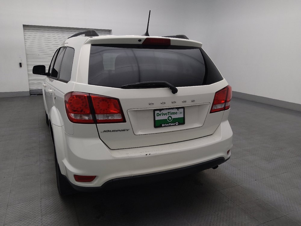 Used 2019 Dodge Journey SE w/ Connectivity Group FWD image 6