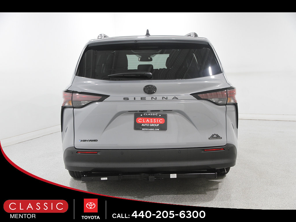 Certified 2026 Toyota Sienna XLE Woodland Edition AWD/4WD image 22