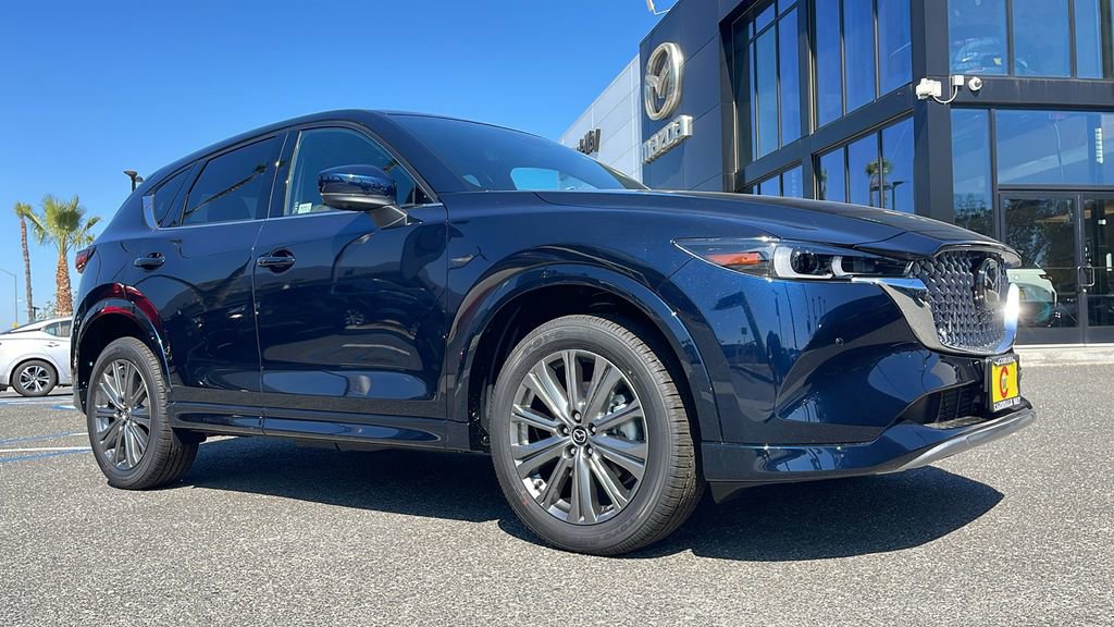 New 2025 MAZDA CX-5 Signature