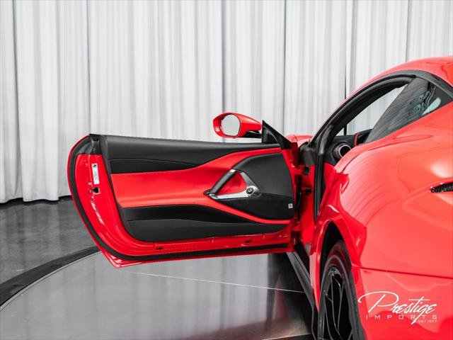 Used 2020 Ferrari 812 Superfast RWD image 21