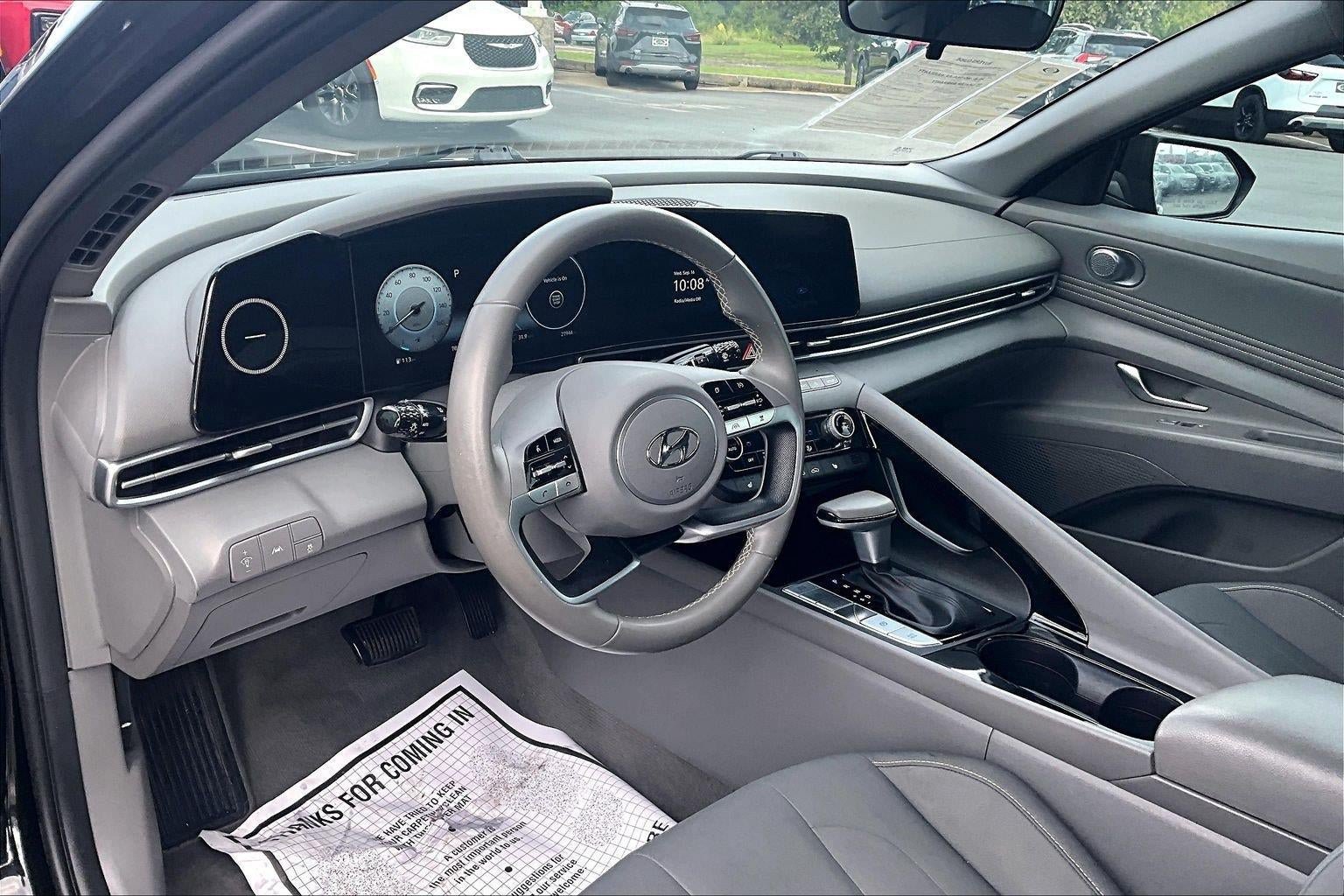Used 2023 Hyundai Elantra SEL FWD image 11