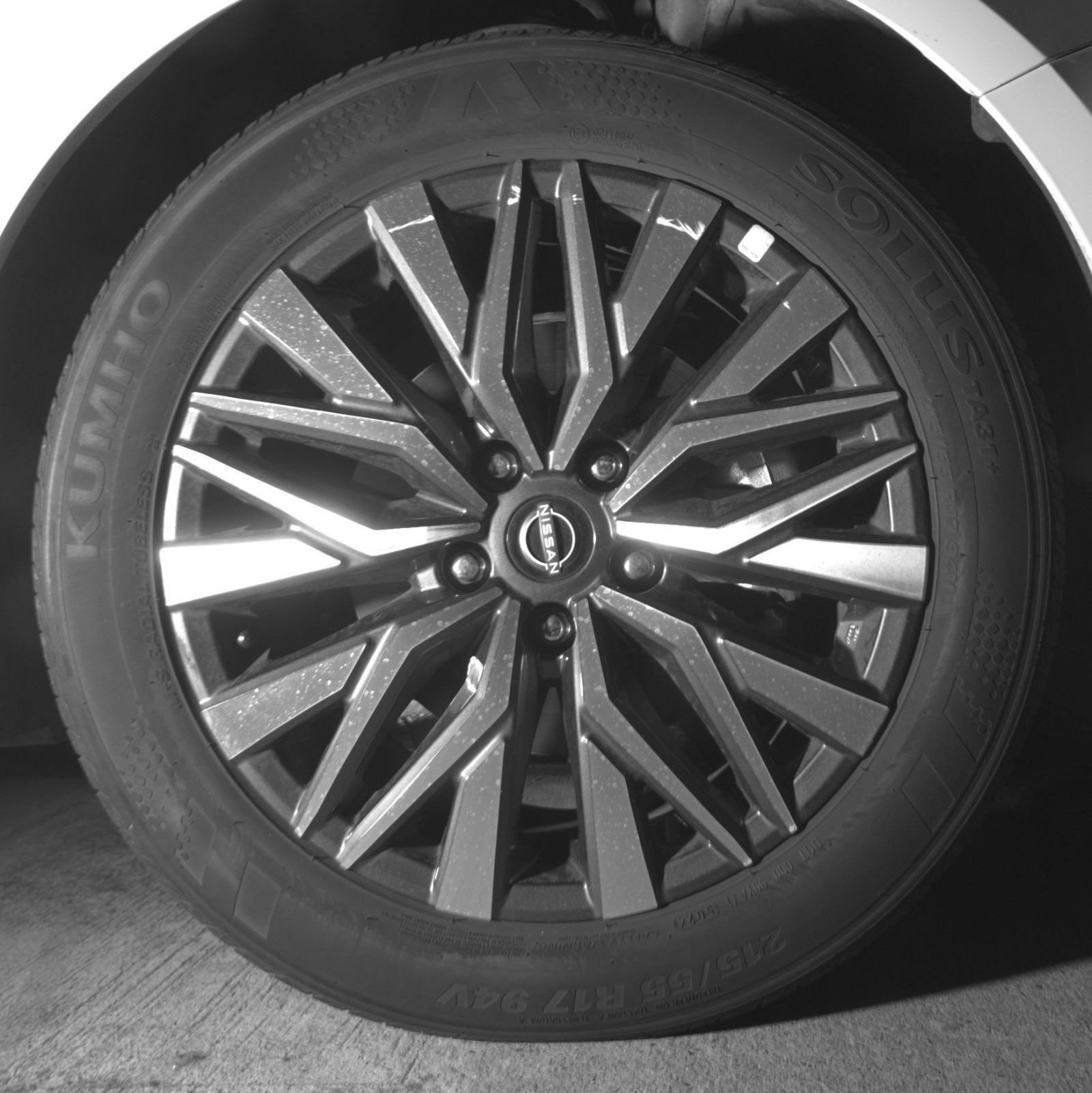 Used 2025 Nissan Altima 2.5 SV FWD image 15