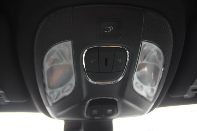 Used 2023 Jeep Compass Limited w/ Elite Group AWD/4WD image 15