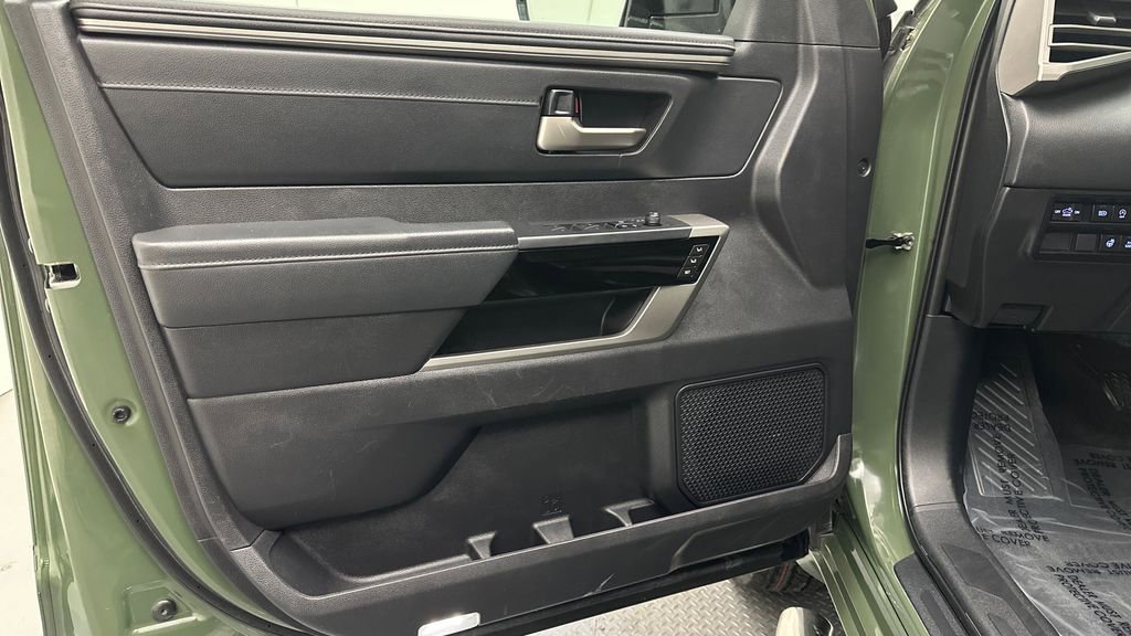 Used 2023 Toyota Tundra Limited image 14