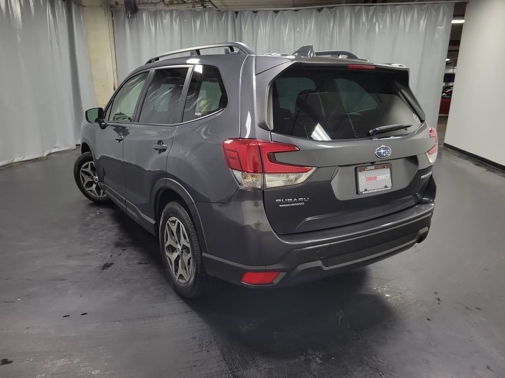 Used 2023 Subaru Forester Premium AWD/4WD image 6