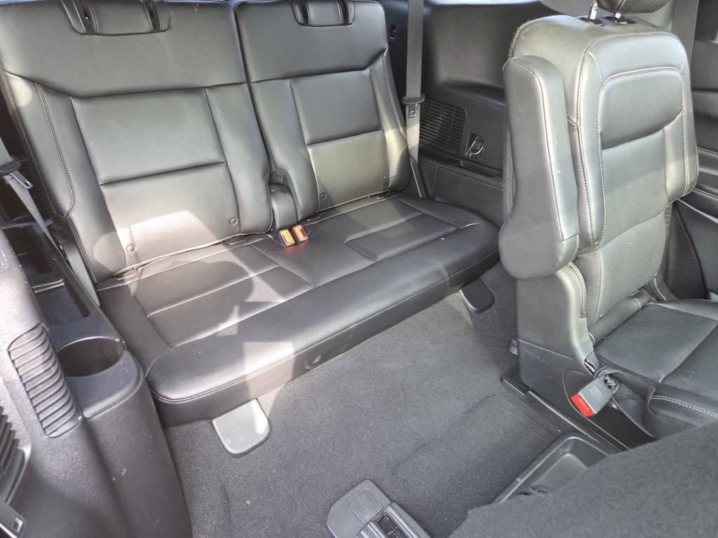 Used 2021 Ford Explorer Limited w/ Hybrid Equipment Group 310A AWD/4WD image 32