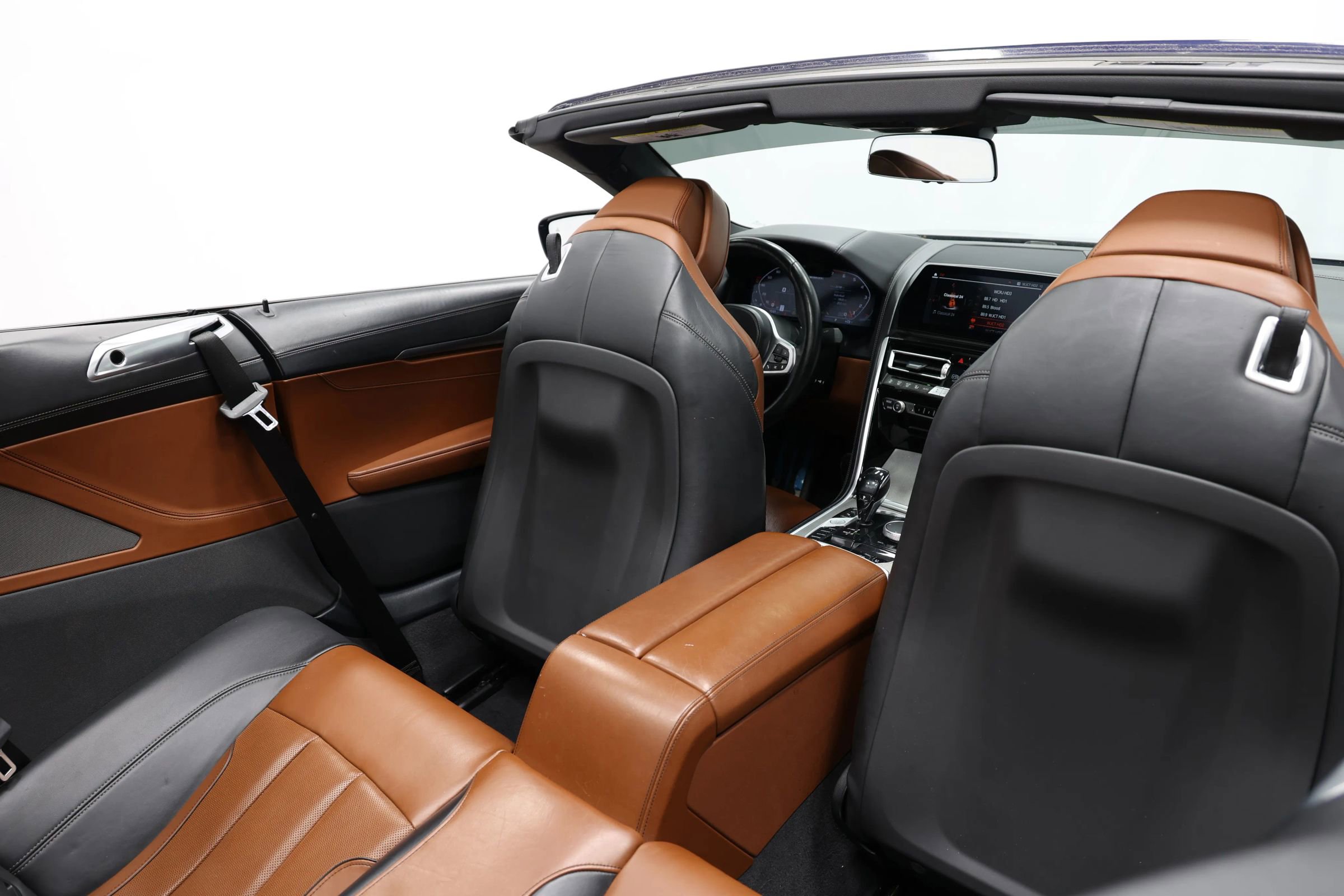 Used 2022 BMW M850i xDrive Convertible image 59