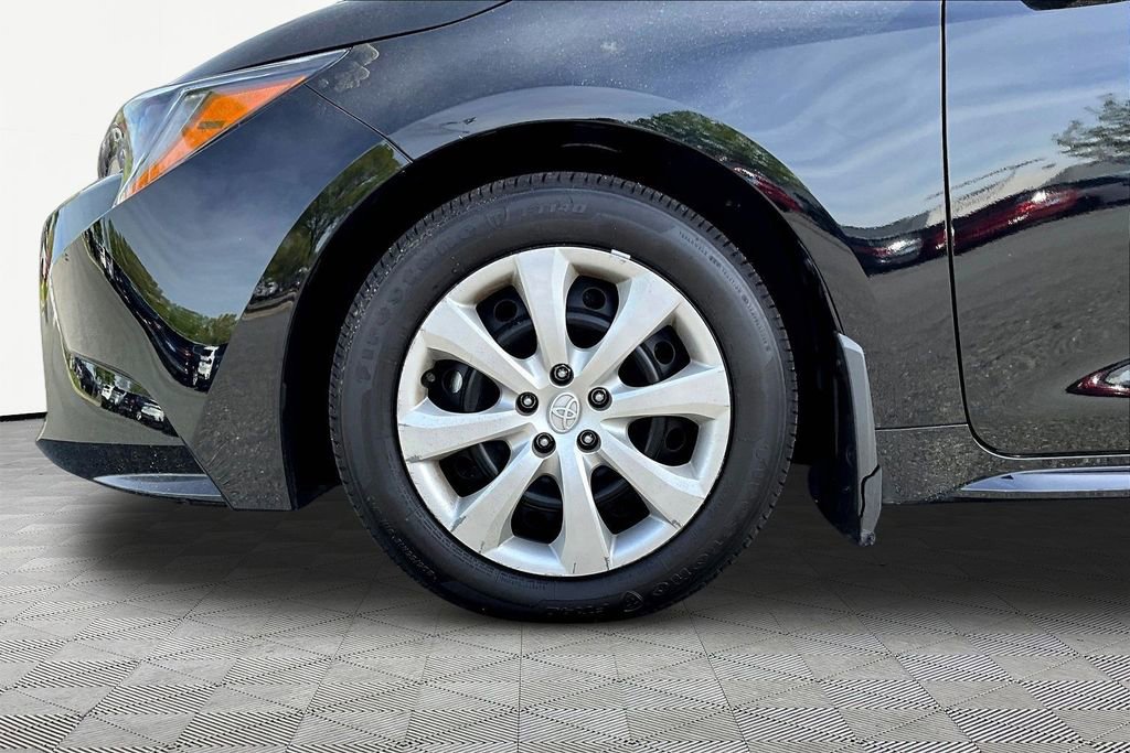 Used 2026 Toyota Corolla LE image 23
