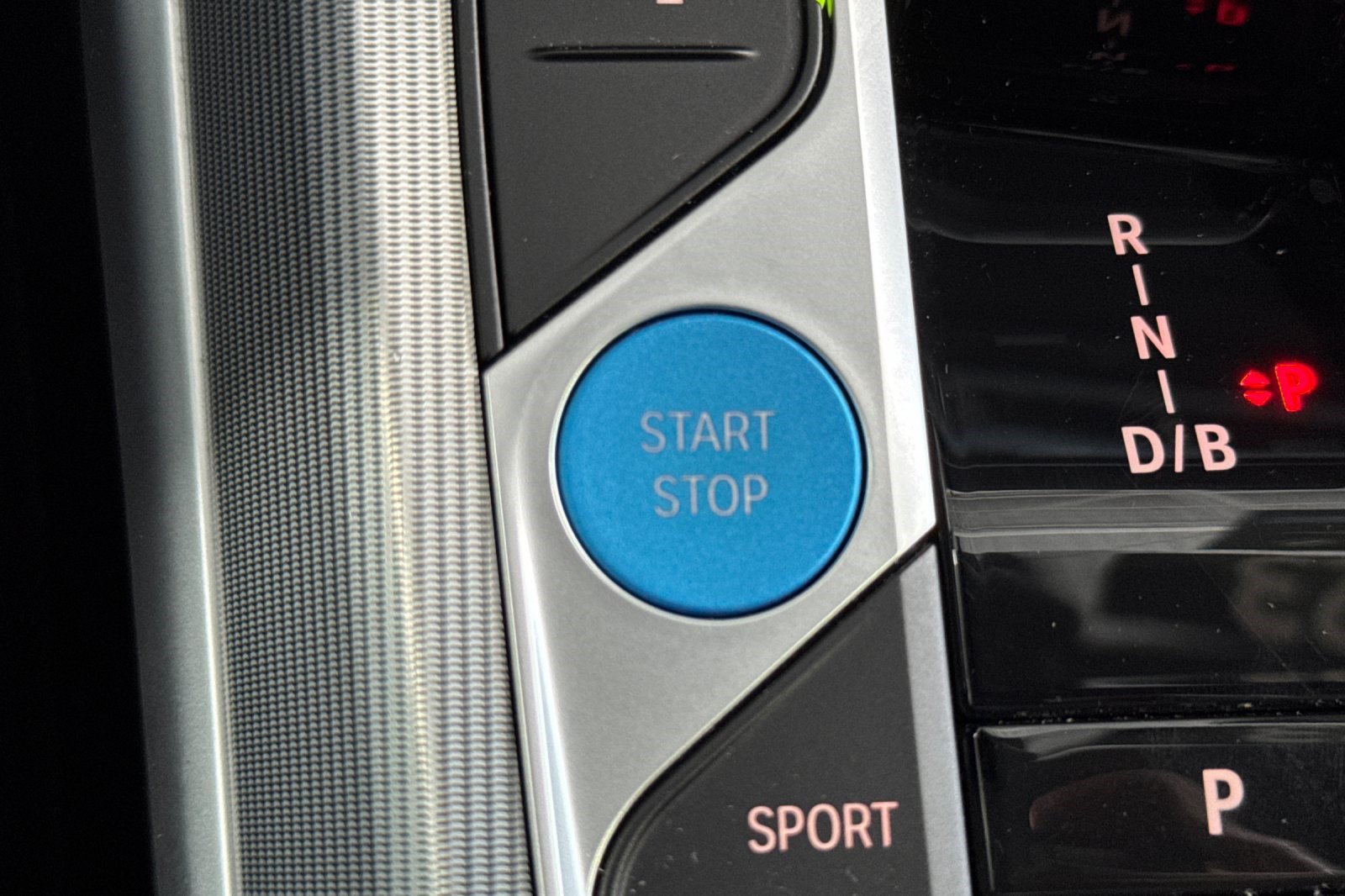 Used 2023 BMW i4 eDrive40 w/ M Sport Package RWD image 28