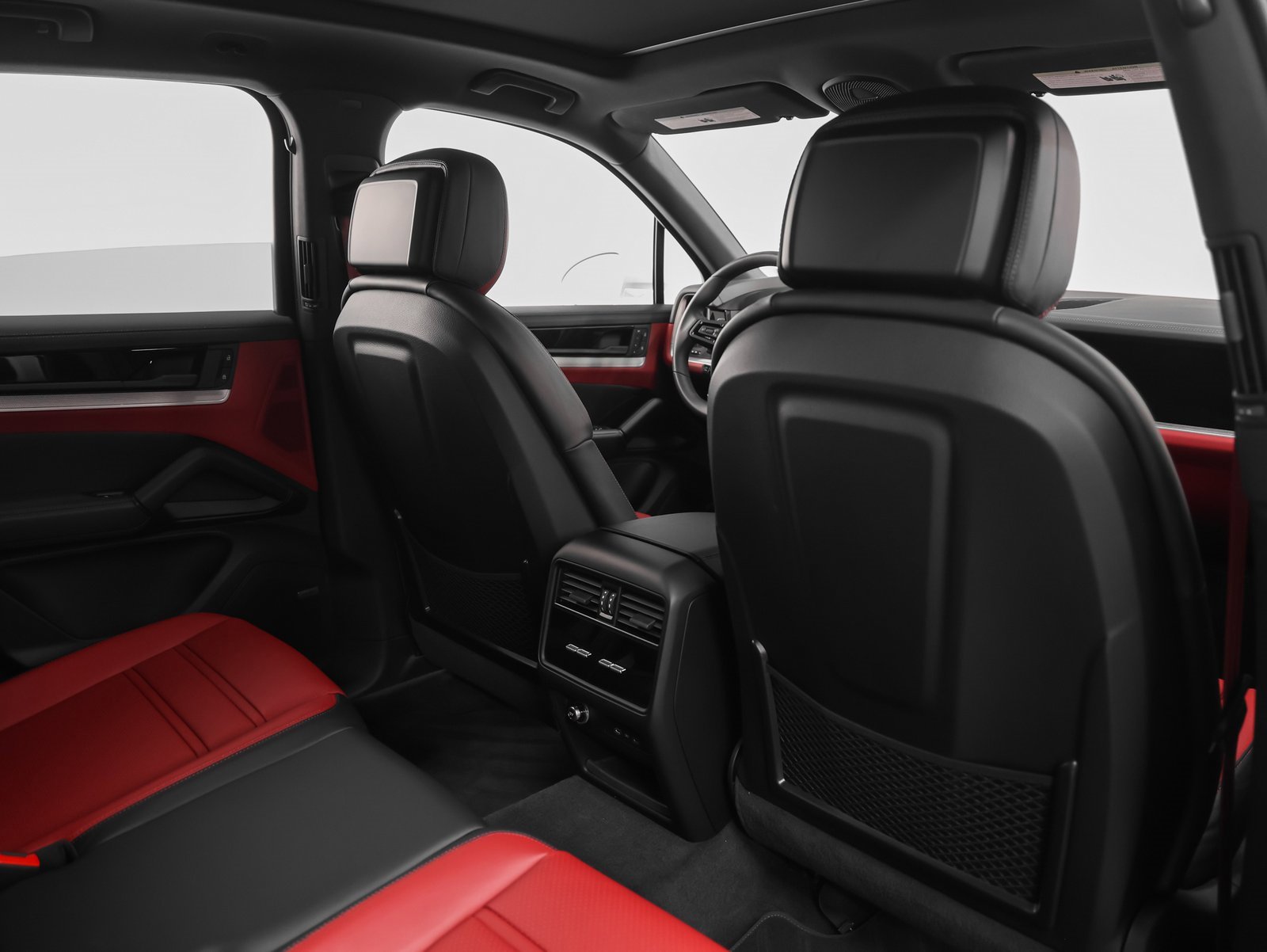 Used 2026 Porsche Cayenne S image 29