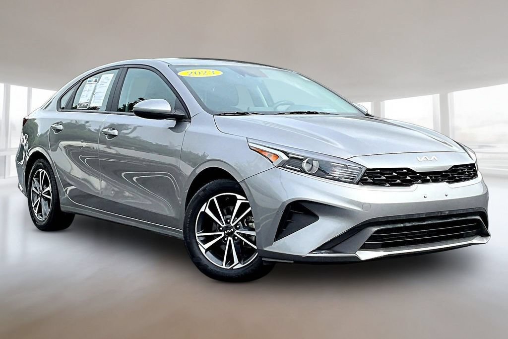 Used 2023 Kia Forte LXS FWD image 1