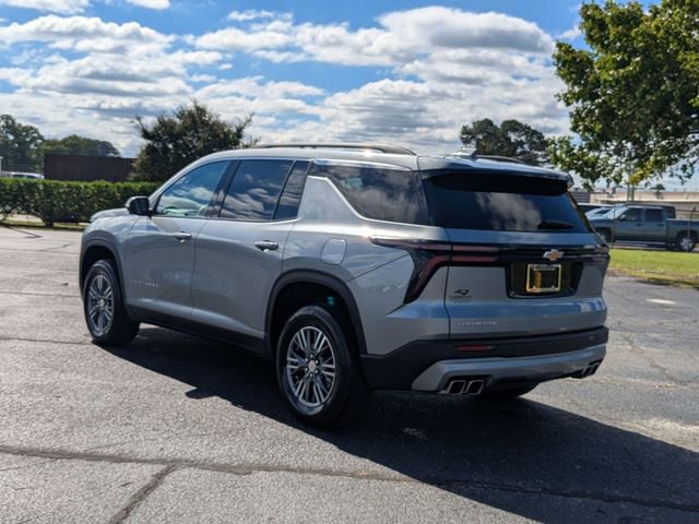 Used 2024 Chevrolet Traverse LT image 5