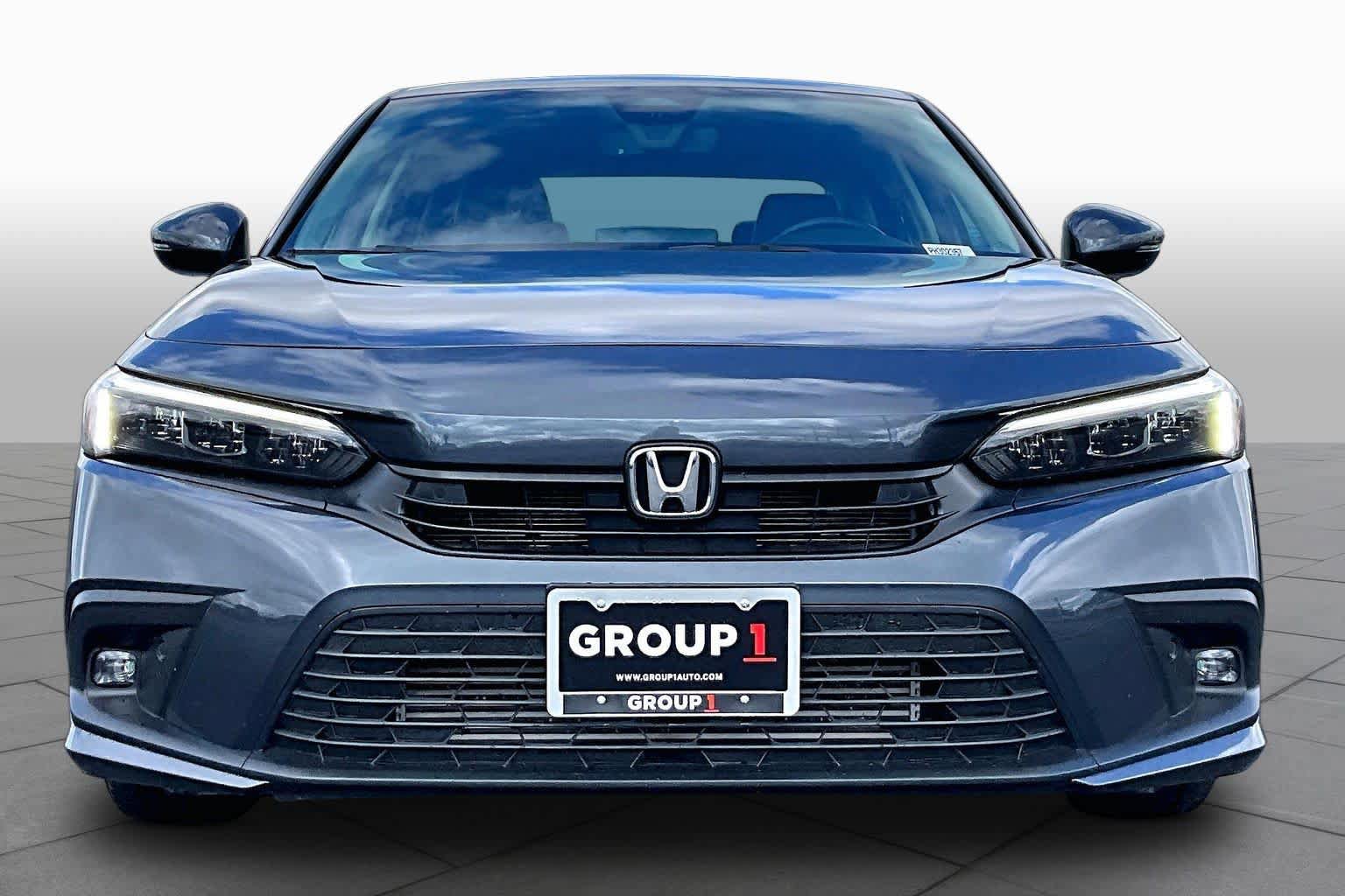 Used 2023 Honda Civic Touring image 3