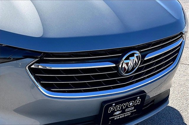 Used 2023 Buick Envision Essence image 33