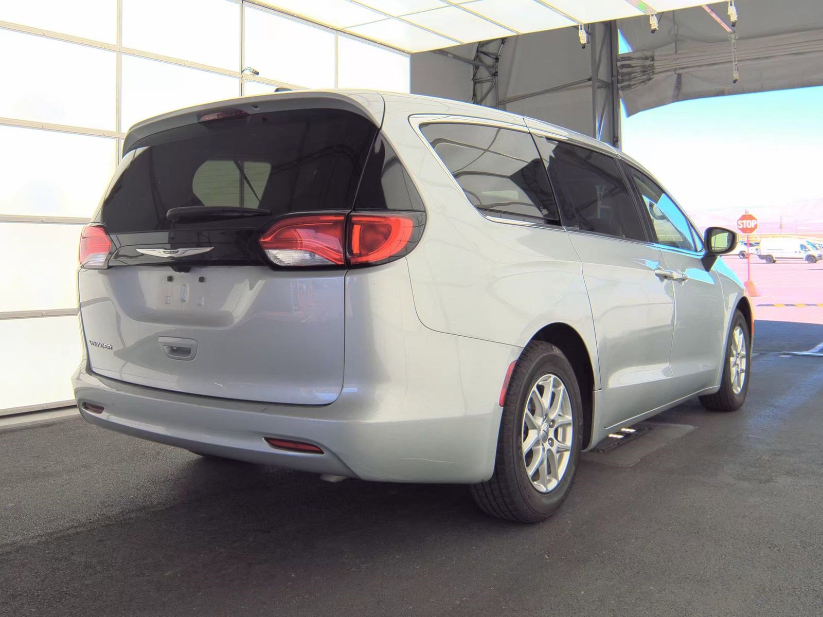 Used 2023 Chrysler Voyager LX image 6