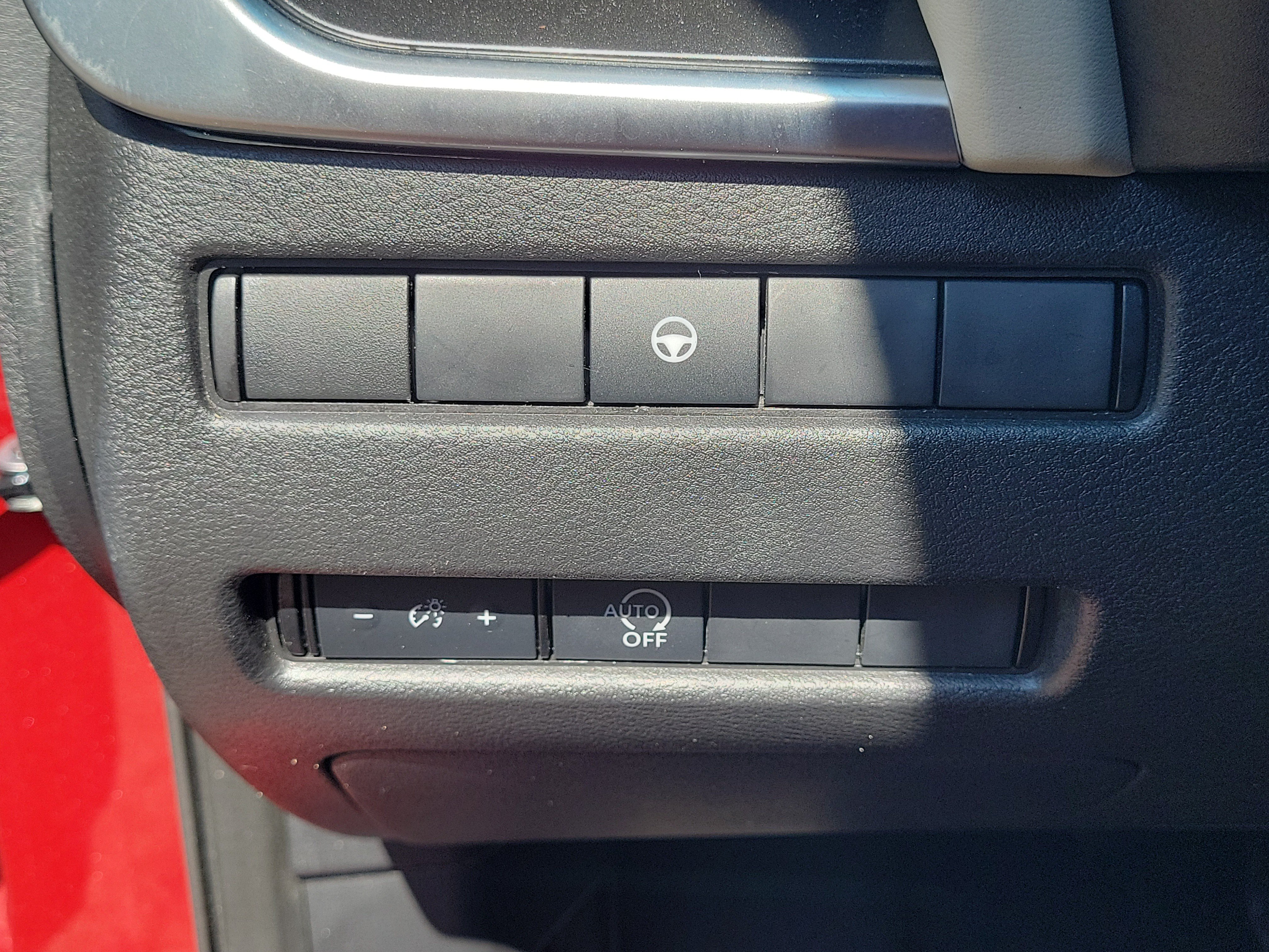 Certified 2023 Nissan Rogue SV FWD image 24