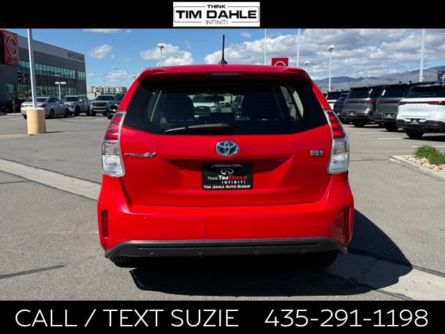 Used 2017 Toyota Prius V Three image 8