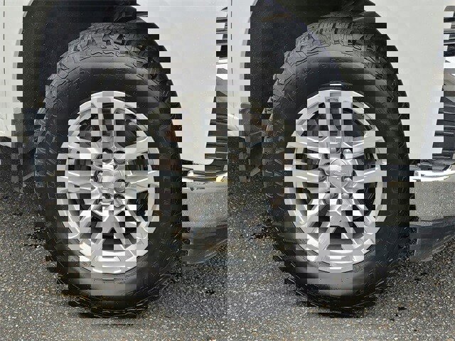 Used 2020 Chevrolet Silverado 1500 LT w/ All-Star Edition image 9