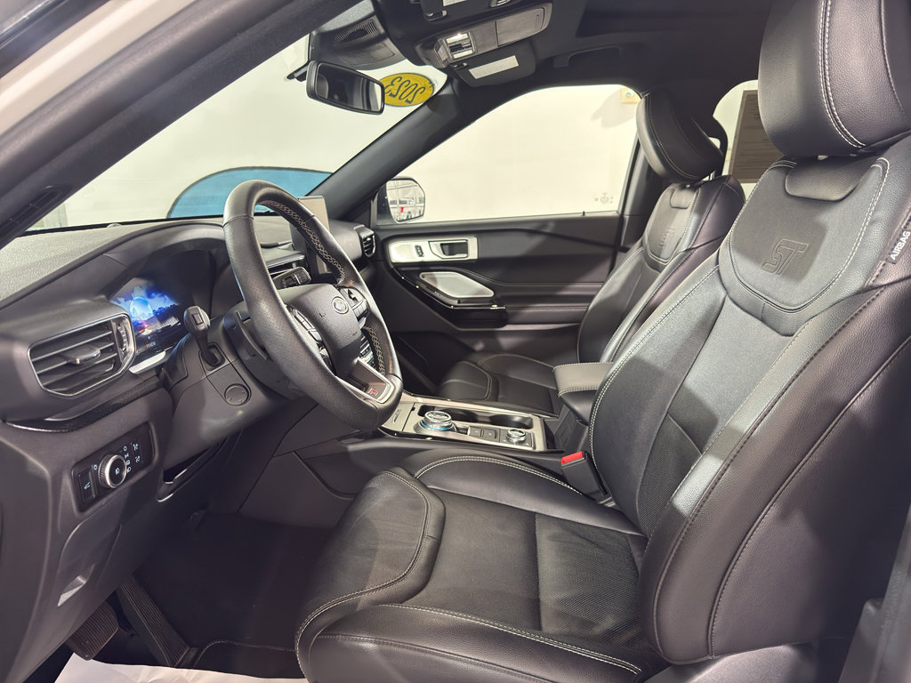 Used 2023 Ford Explorer ST w/ Equipment Group 401A image 17