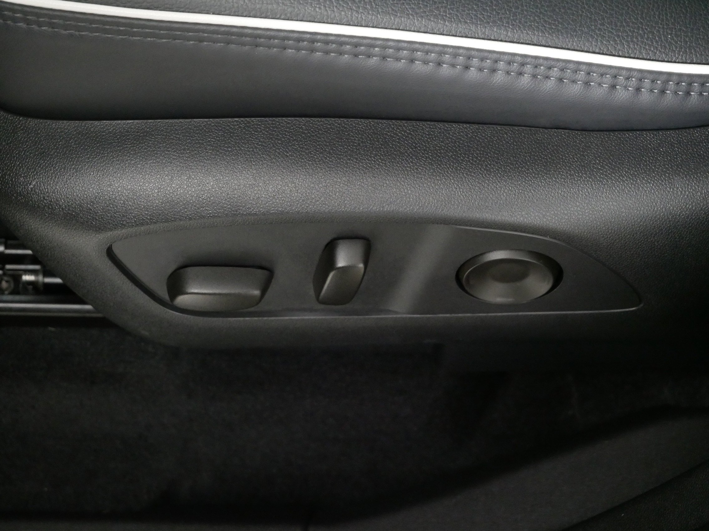 Used 2024 GMC Acadia Denali w/ LPO, Floor Liner Package image 20