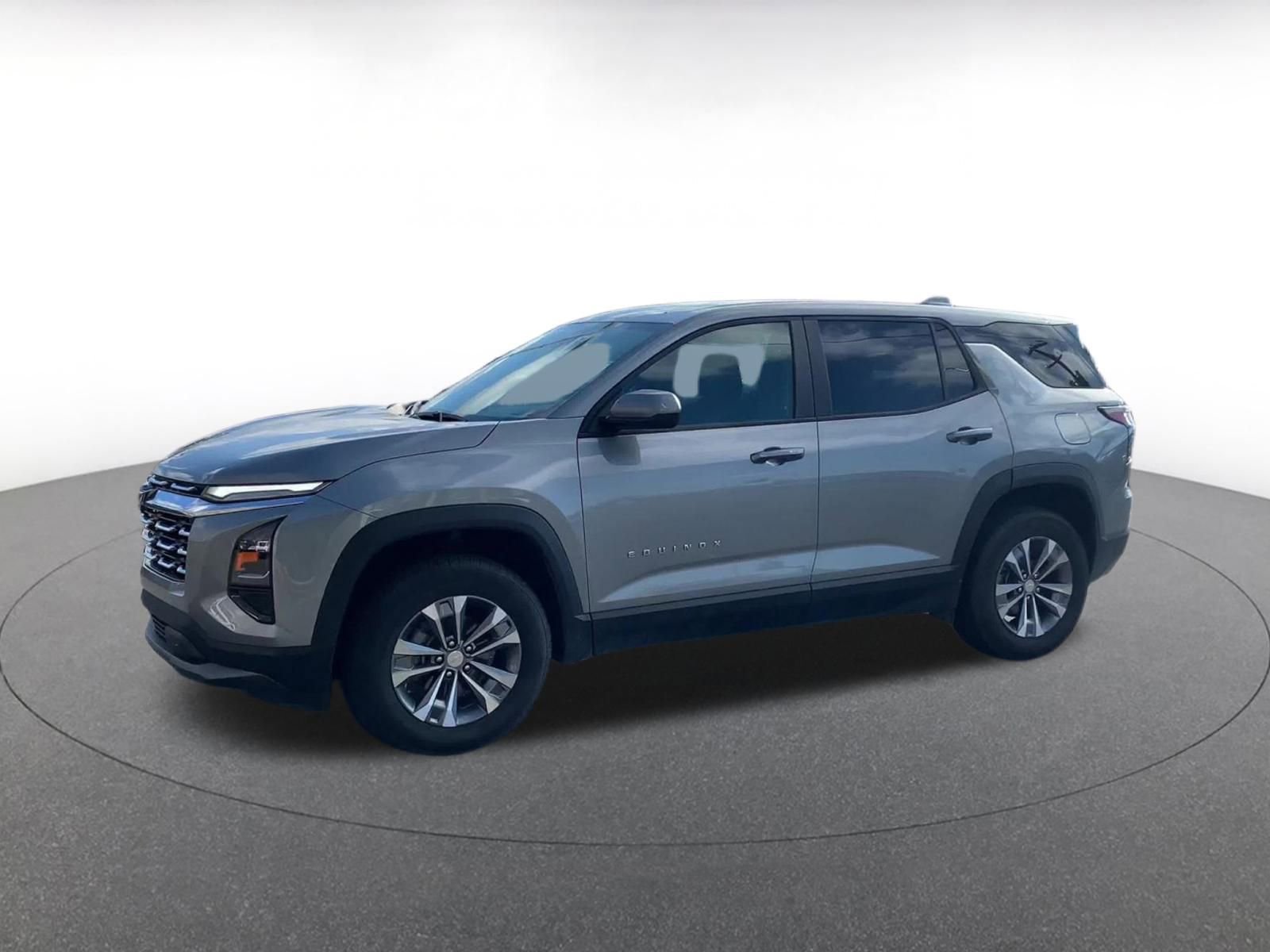 Used 2025 Chevrolet Equinox LT image 8