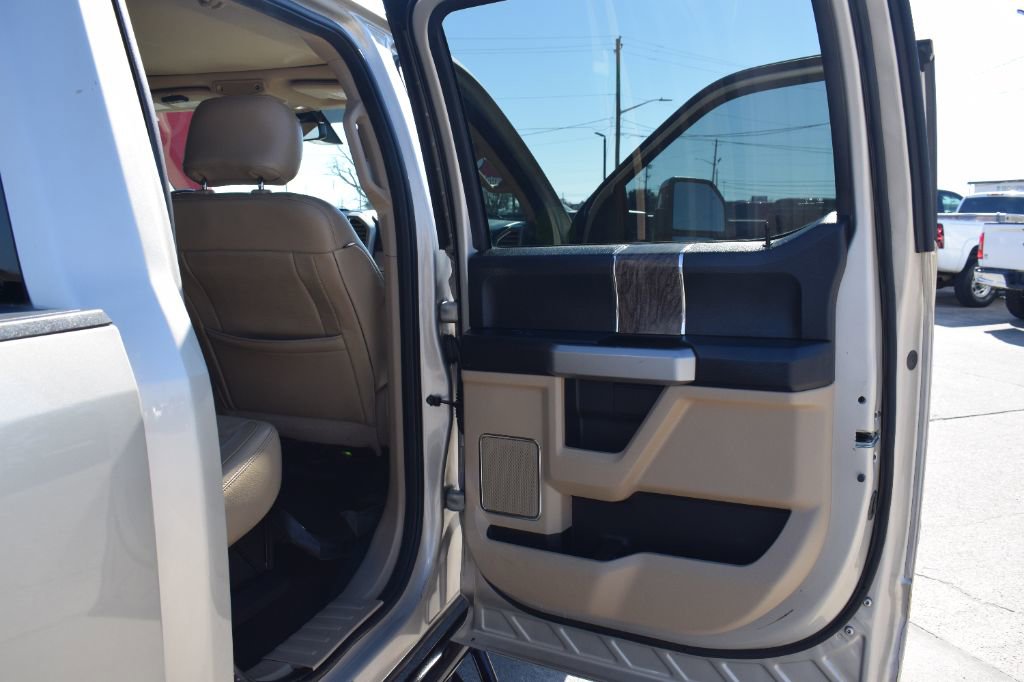 Used 2017 Ford F250 Lariat w/ Lariat Ultimate Package AWD/4WD image 14